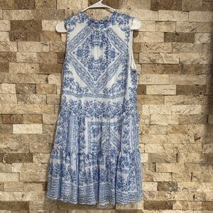 Calvin Klein Elegant Blue Floral Sleeveless Dress